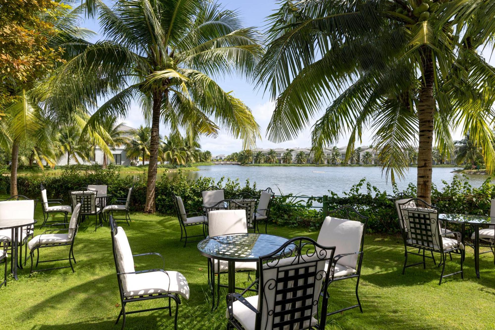 Meliá Vinpearl Cam Ranh Beach Resort Exterior foto